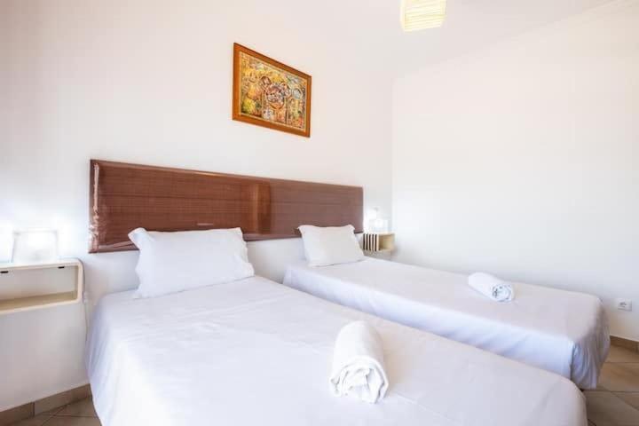 Holiday home Alfarmar - Pool, Only A Few Minutes Away